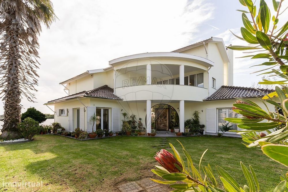 Moradia T6 para venda