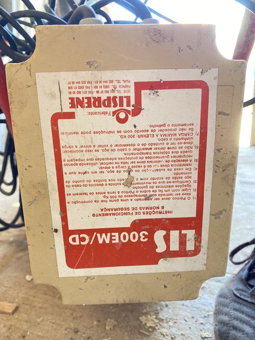 Guincho de 300kg + portico + rampa + cabo de aço