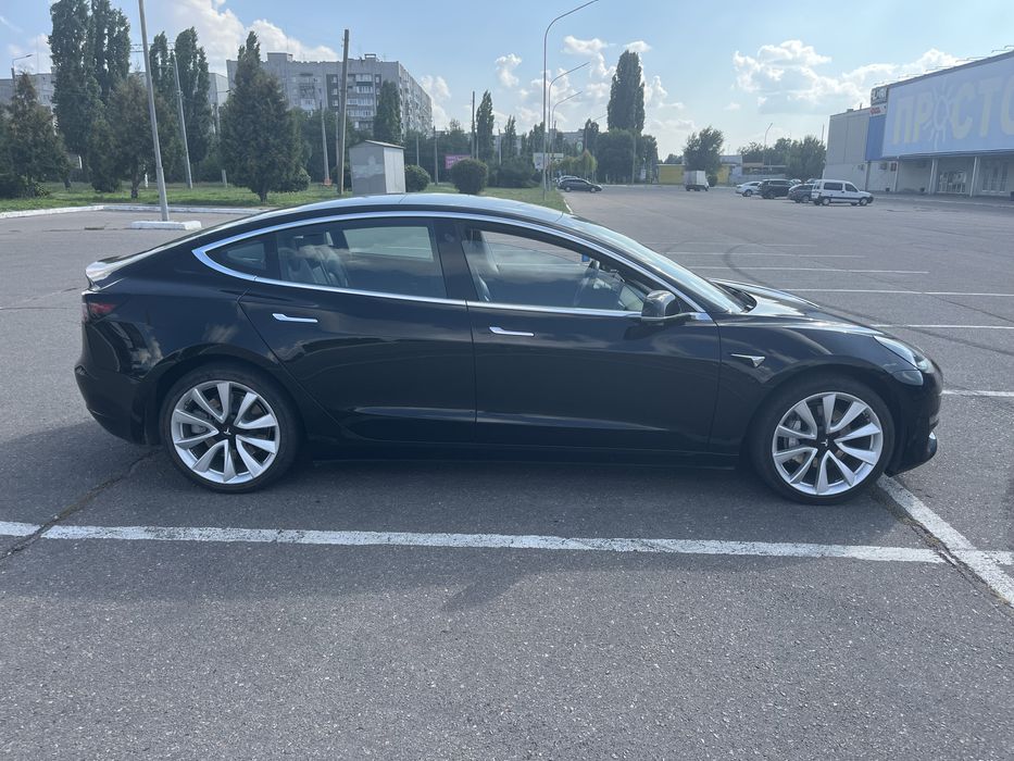 Tesla model 3 Standart Plus