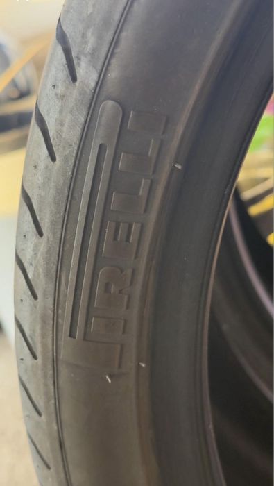 Pneus pirelli 275 30 20