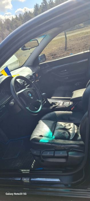 Продам бмв (красуня)