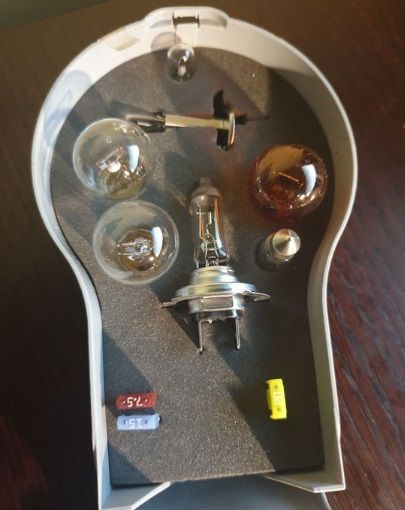 Oryginalny komplet żarówek Renault Laguna II - H1/H7