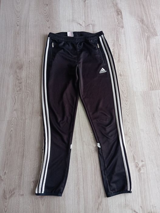 Leginsy sportowe damskie