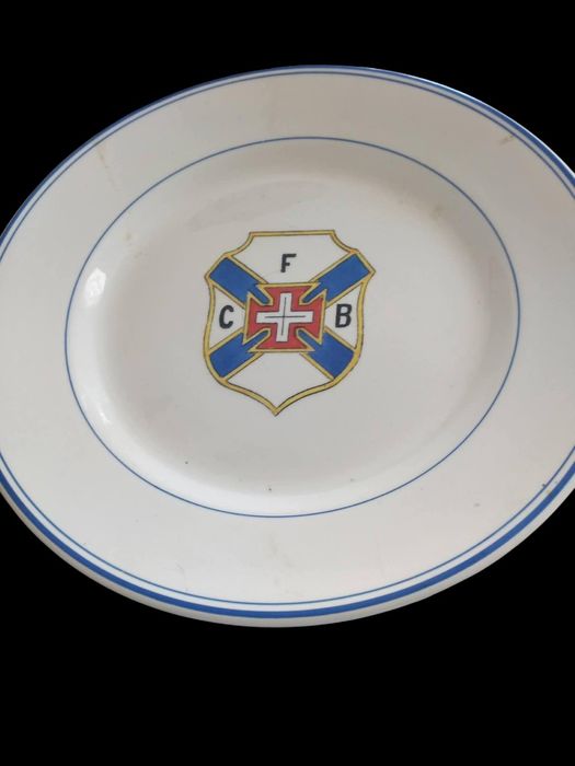 Prato fundo  CF Os Belenenses em faiança Lufapo