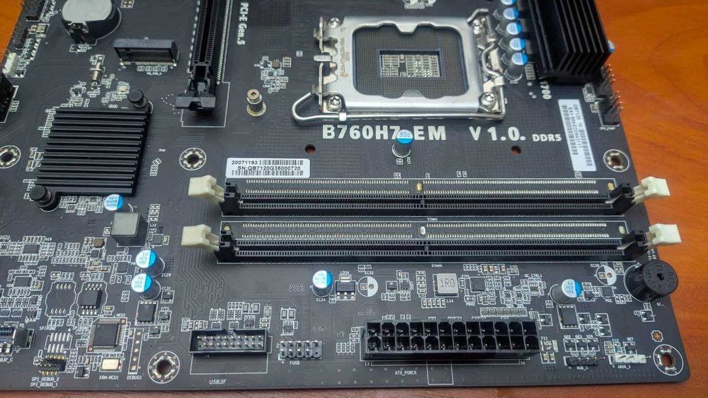 Материнська плата  B760 DDR5 WI-FI