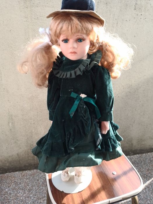 Menina do OLX!- Boneca De Porcelana deslumbrante-10E-Botao-2E Desde 2E