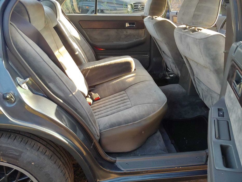 Mazda 929.2.2i.1988.