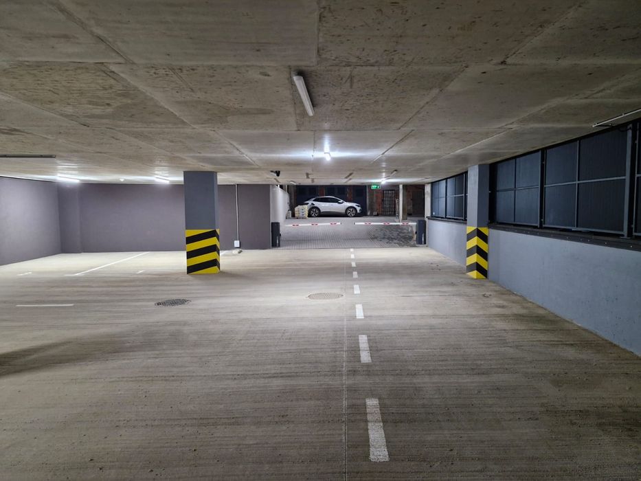 Оренда паркомісця в закритому паркінгу   ЖК Crystal