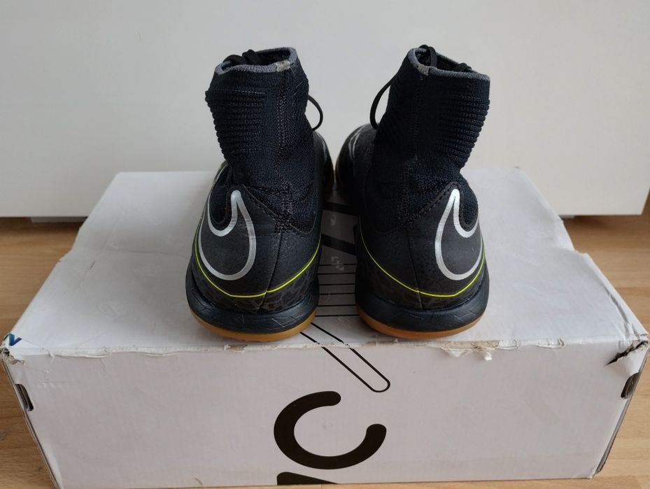 Buty piłkarskie halówki 38 Nike HypervenomX Proximo IC halowe