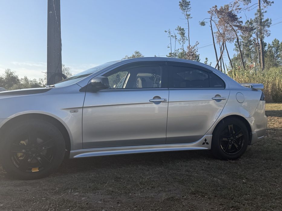 Mitsubishi Lancer