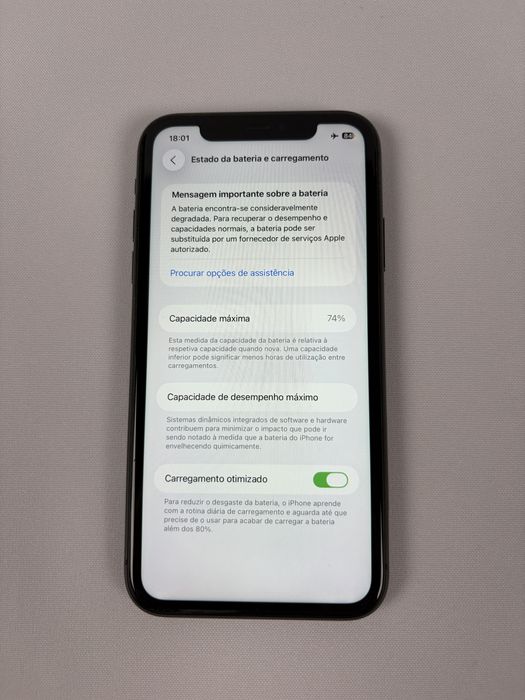 iPhone 11 em bom estado