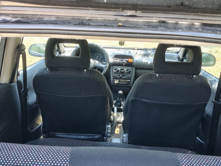 Opel Corsa — fotografia 11