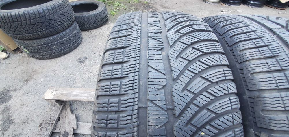 Зимові шини 225 55 R17 Michelin PilotAlpin-4 RunFlat 2018рік Італія