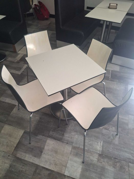 Mesas e cadeiras para café/restaurante