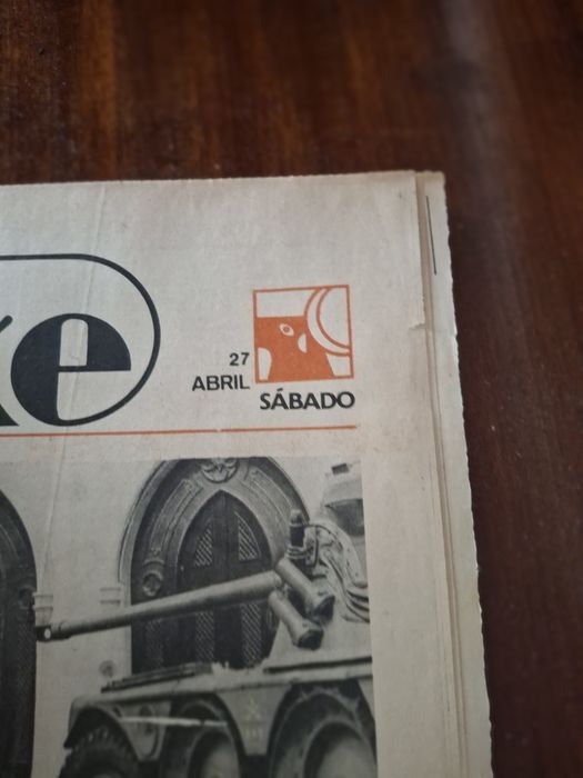 Jornal  27 abril  1974   PIDEs 25 abril