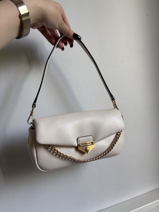 Nowa torebka michael kors soho small shoulder bag kremowa zlote logo oryginal