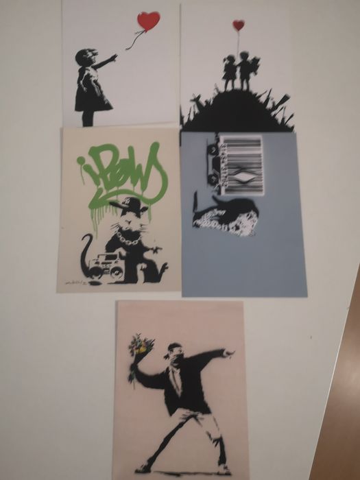 Postais correio Banksy oficiais