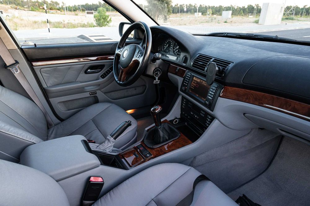 BMW Série 5 e39 530i