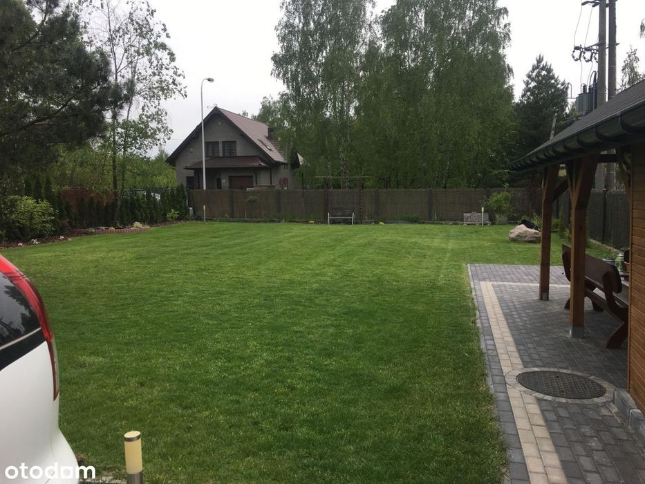 Parterowy dom 150 m² - 1000 m² działki  - 2 garaże - bezpośrednio