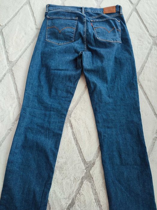 Damskie Jeansy levis 724 w31l30