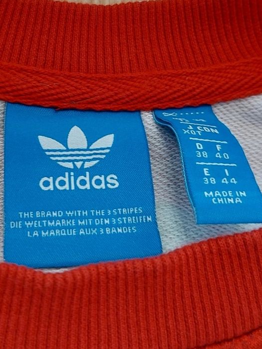 Stylowa bluza crewneck Adidas