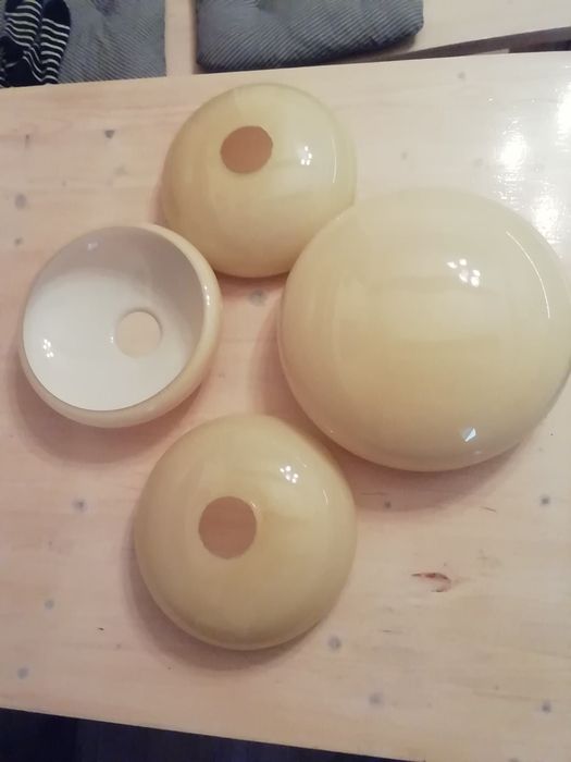 Klosze "berety" artdeco do sprzedania