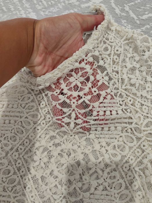 Blusa de renda branca