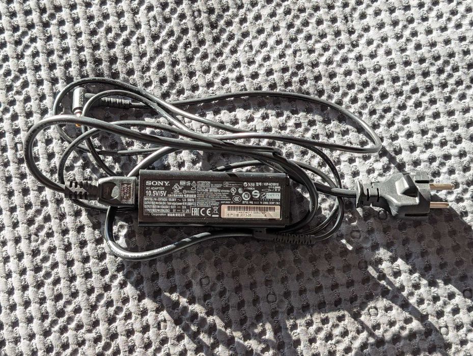 Lekki laptop SONY Vaio z ekranem dotykowym