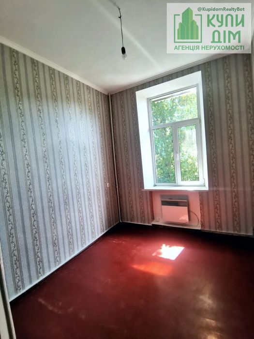 Продаж 2х кімнатної сталінки в Центрі