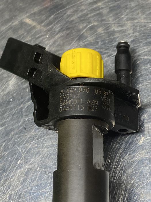Форсунки ОРИГІНАЛ BOSCH 0445115027 Mercedes 3.0 CDI SPRINTER, MI164