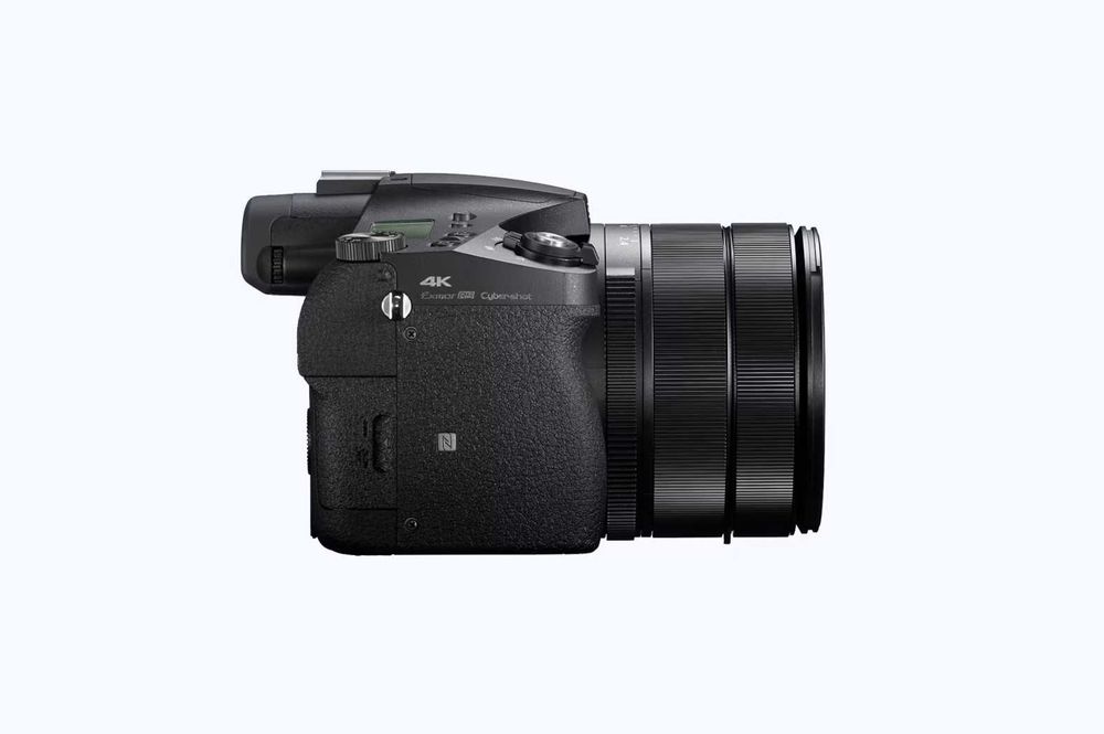 SONY Cyber-Shot DSC-RX10 IV