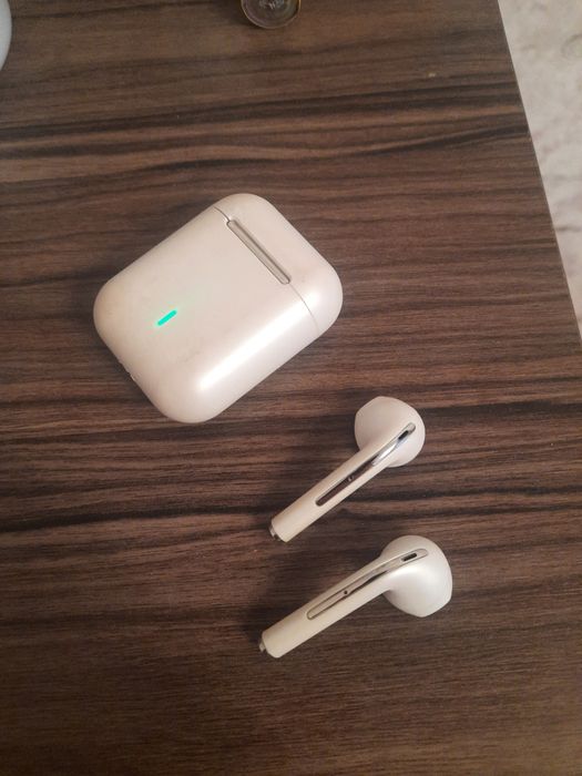 Продам блютуз навушники j18 tws