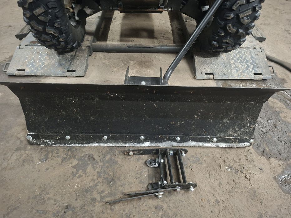 Pług110cm  do Quada lub Traktorka,dźwignia ręczna,uniwersalny,adaptery