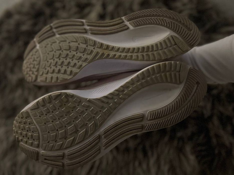 Оригінальні кросівки Nike, торг
