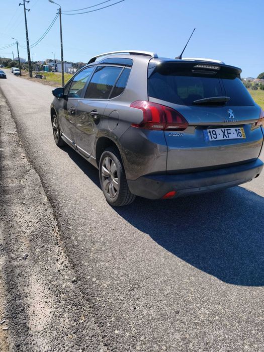 SUV familiar em bom estado