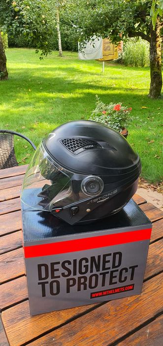 Kask Astone otwarty z blendą przeciwsłoneczną