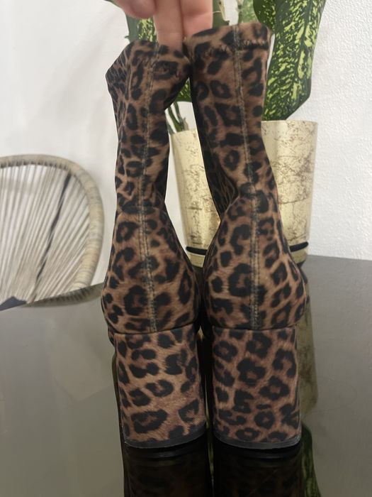Ботільйони Stradivarius леопард ботинки