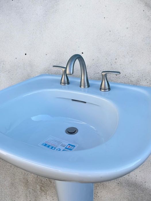 Новые комплекты раковина умывальник кран смеситель