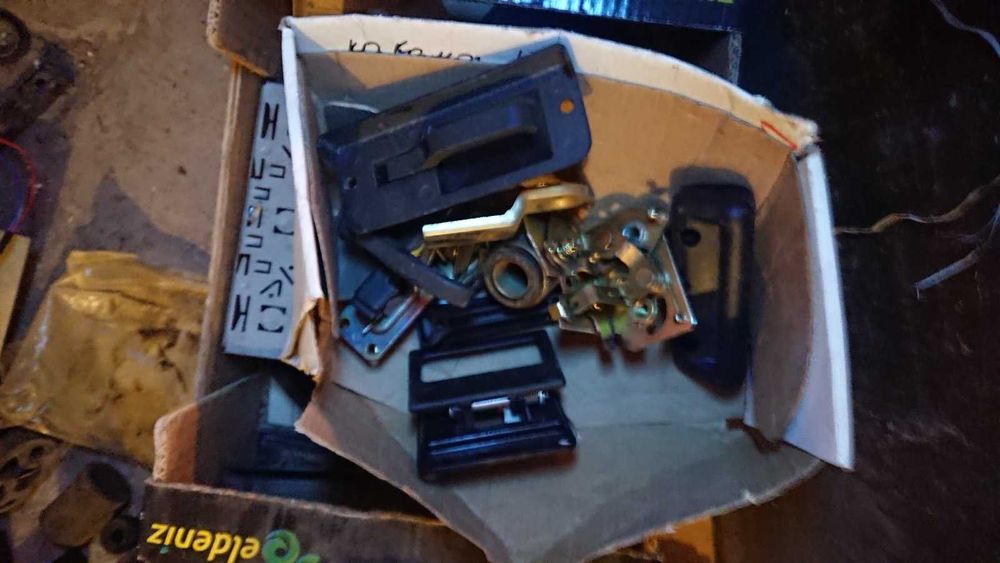 продам решотку радиатора на Соболь