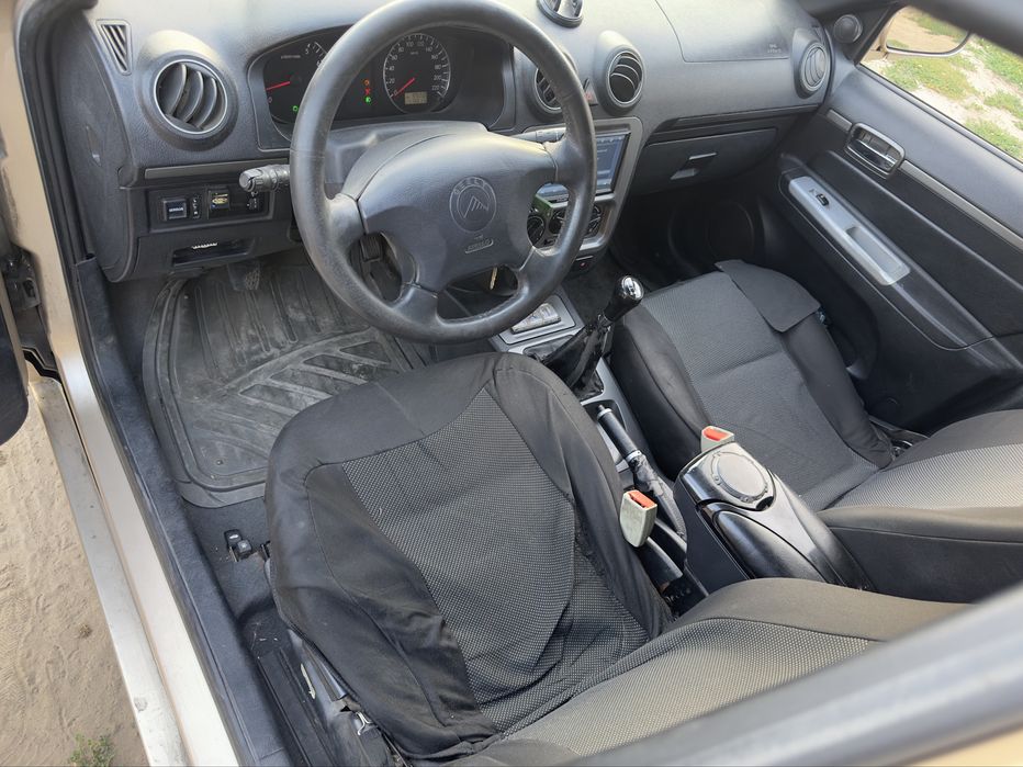Продам Geely mr 2011 рік газ переоформлення