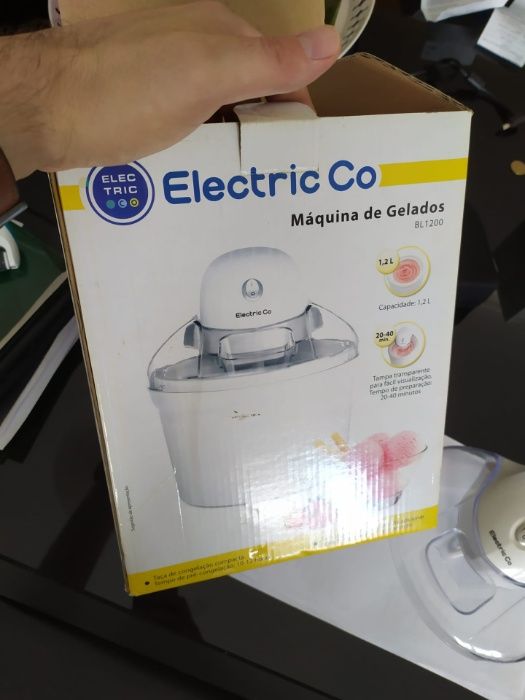 Máquina de Gelados Elétrica