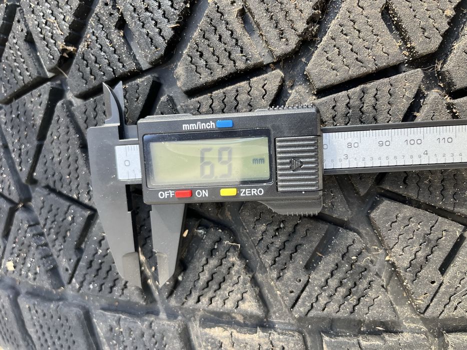 Оригінальні диски Volvo XC90 - 20” з зимовою резиною Bridgestone Blizzak DM -V2
