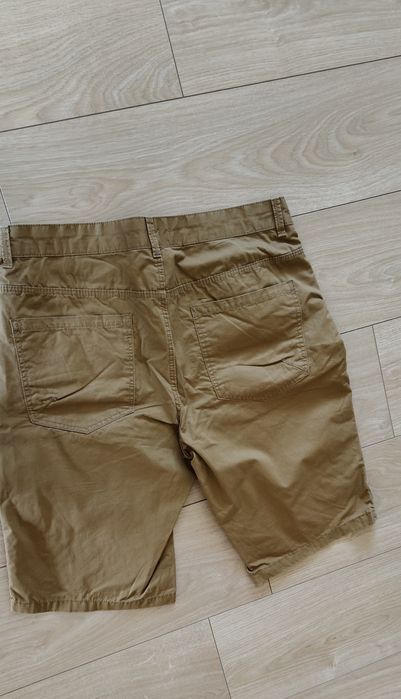 Szorty camel męskie.