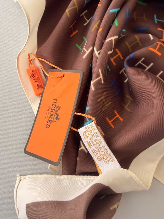Ніжна хустка в стилі Hermès 90x90 см