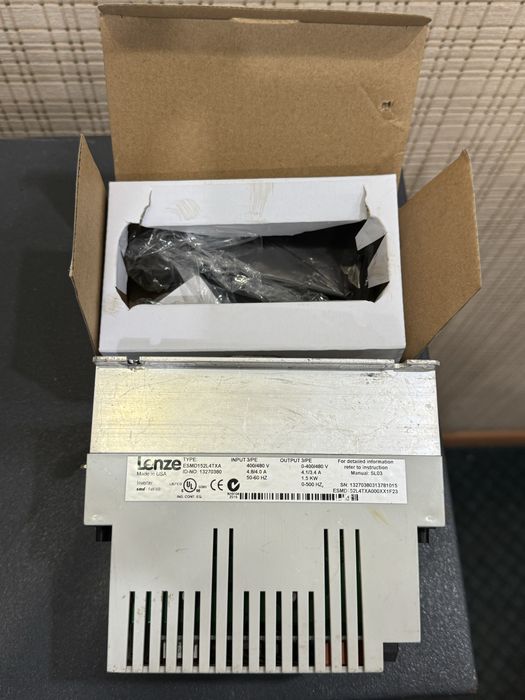 Частотник Lenze 152L4txa 1.5 квт