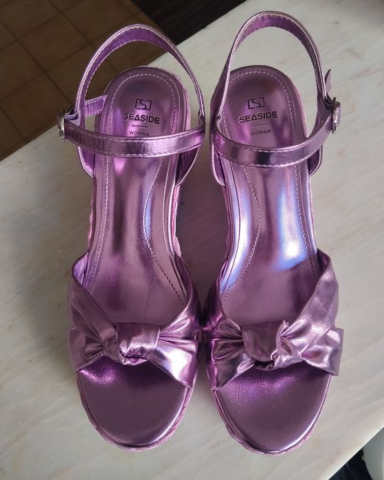 Sandálias Seaside praticamente novas