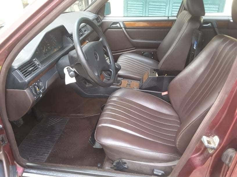 Mercedes Benz 250 TD(Touring Diesel)Não negociavel.