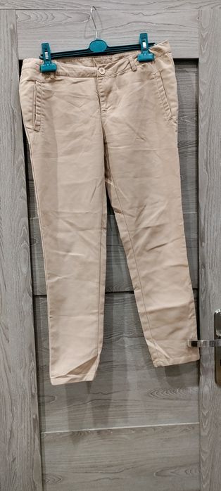 Spodnie damskie jasne