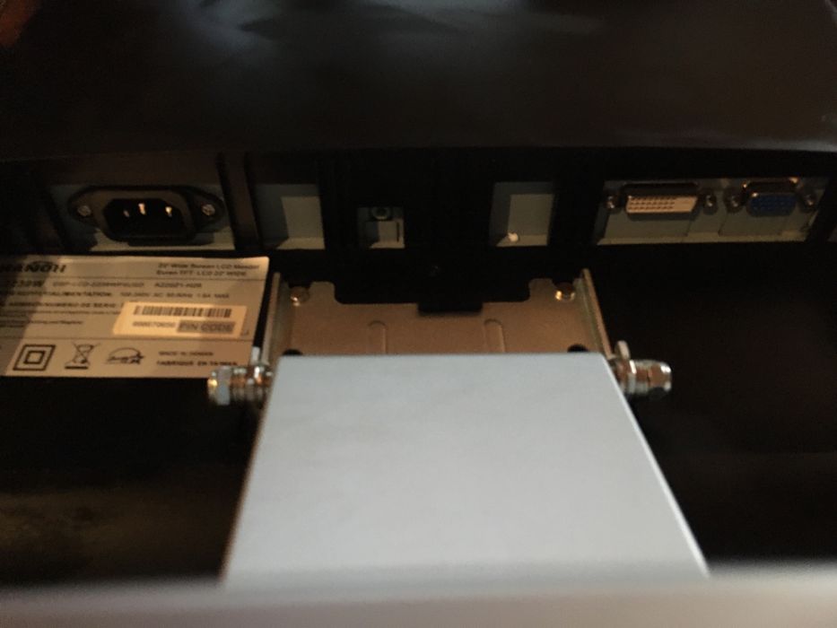 22" TFT LCD Monitor64584399629441123