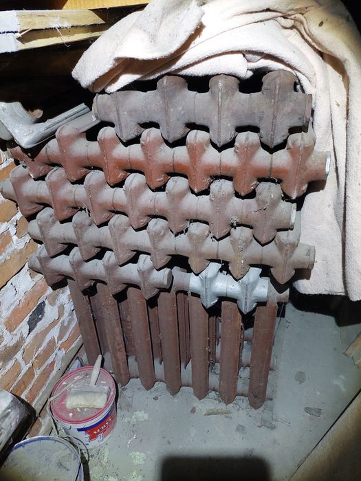 Батареї чавунні нові